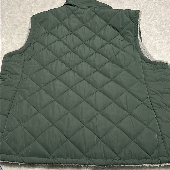 Free Country Green Quilted Vest - Picture 8 of 9
